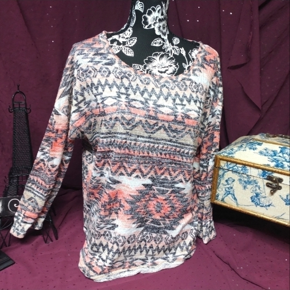 No Boundaries Orange Tribal Top Size XXL / 19